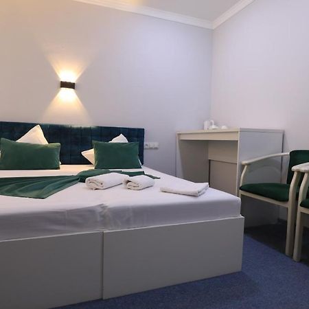 Sharq Hotel Urgenč Exteriér fotografie