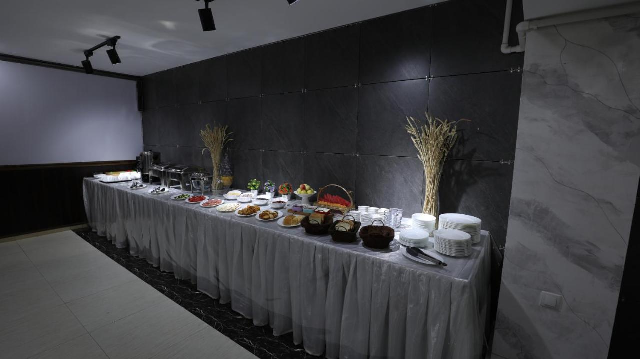 Sharq Hotel Urgenč Exteriér fotografie